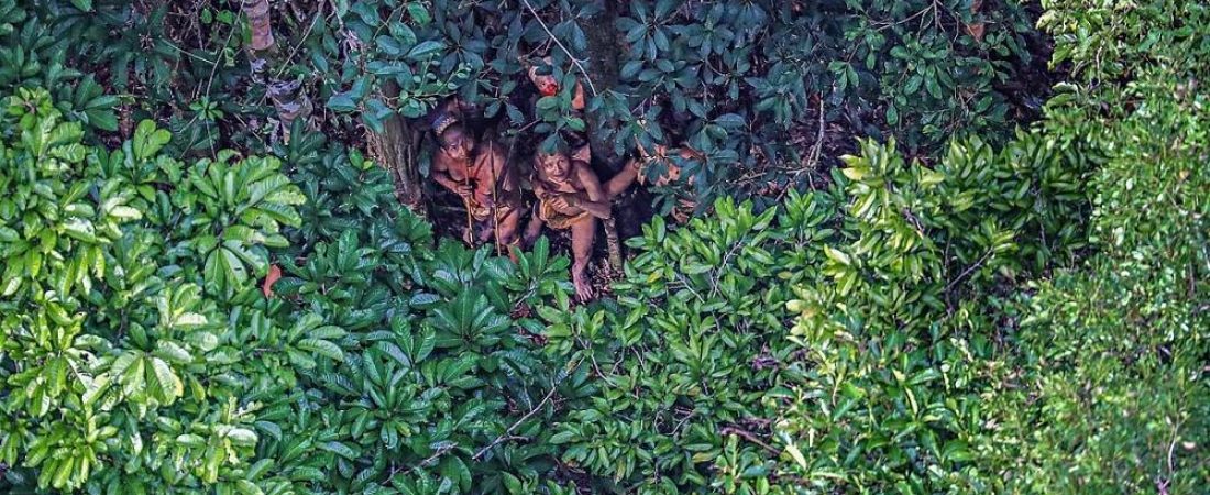 08-uncontacted-tribe-amazon.ngsversion.1482345014393.adapt.1190.1