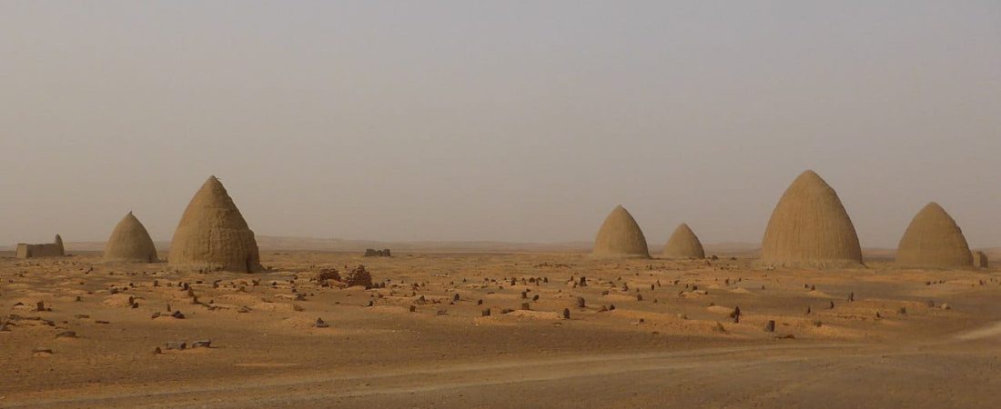 1280px-Old_Dongola_saints_tombs_34665817842-2