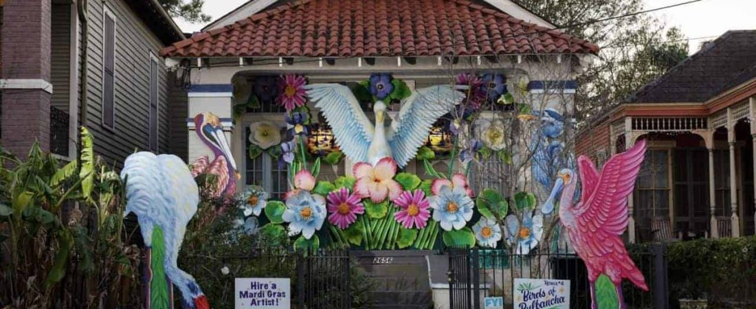 A falta de desfile y carnaval para la celebración del 'Mardi Gras', los residentes de Nueva Orleans están convirtiendo sus hogares en 'carrozas flotantes' 2