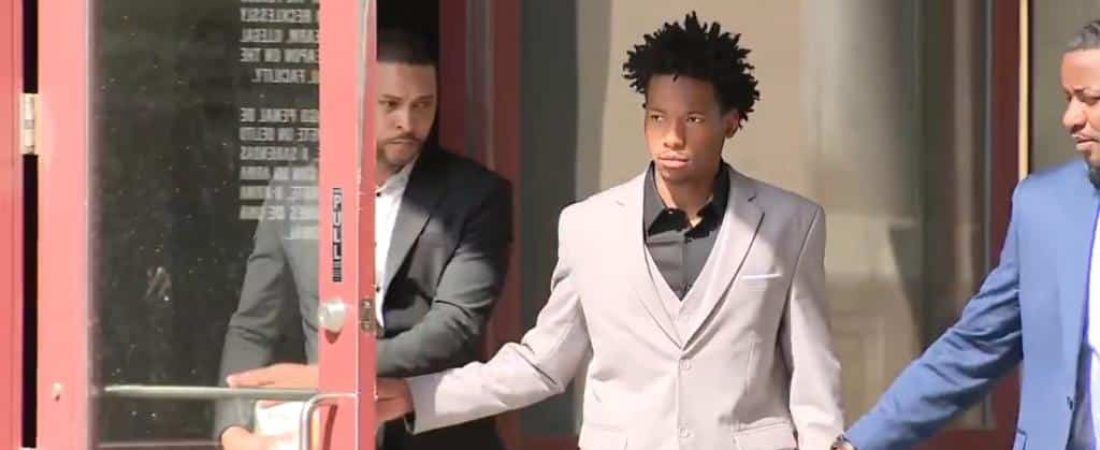 Adolescente-acusado-de-asesinar-a-Austin-Metcalf-con-arma-blanca-intriper.jpg