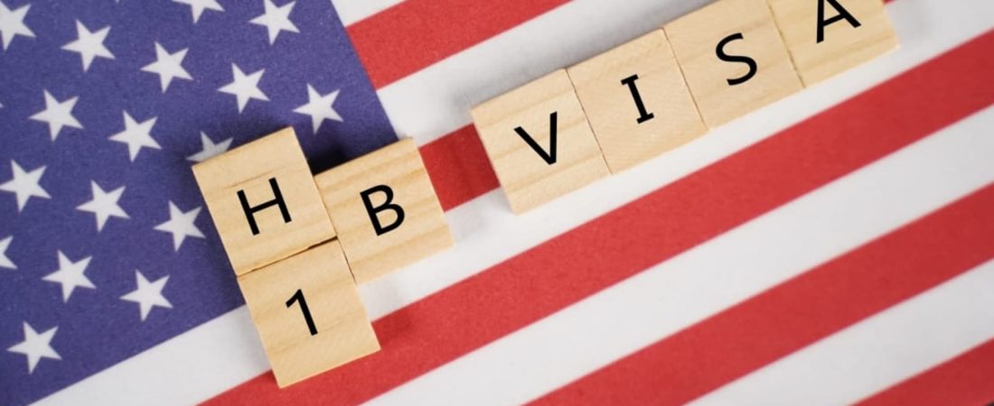Advertencia-de-viaje-para-indios-con-Visa-H-1B-F-1-y-Green-Card-intriper.jpg