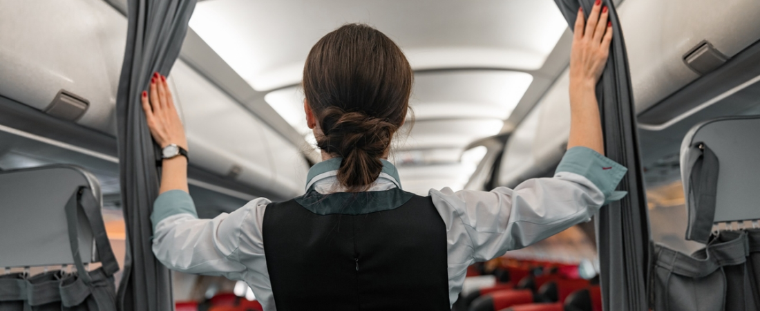 Azafata-revela-por-que-no-deberias-pedir-cambiar-de-asiento-intriper.png