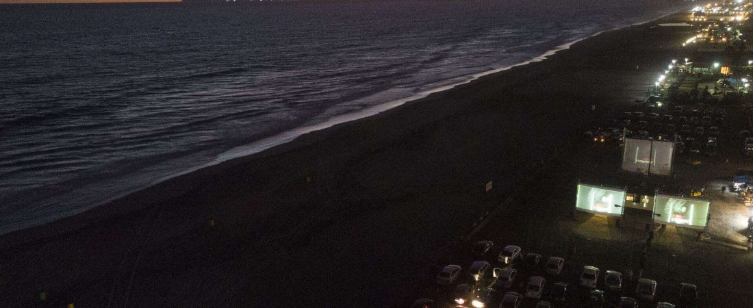 Baja California autocine frente al mar