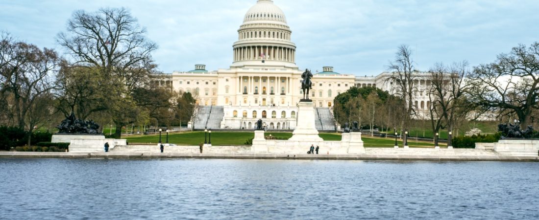 Becas-Fulbright-en-riesgo-por-falta-de-fondos-y-viajes-afectados-intriper.jpg