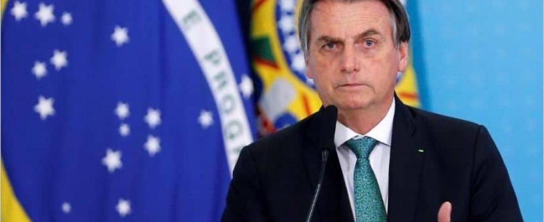 Bolsonaro autoriza a peluquerías y gimnasios a abrir