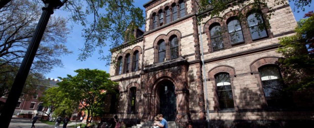 Brown-University-advierte-sobre-riesgos-en-viajes-internacionales-para-estudiantes-intriper.jpg