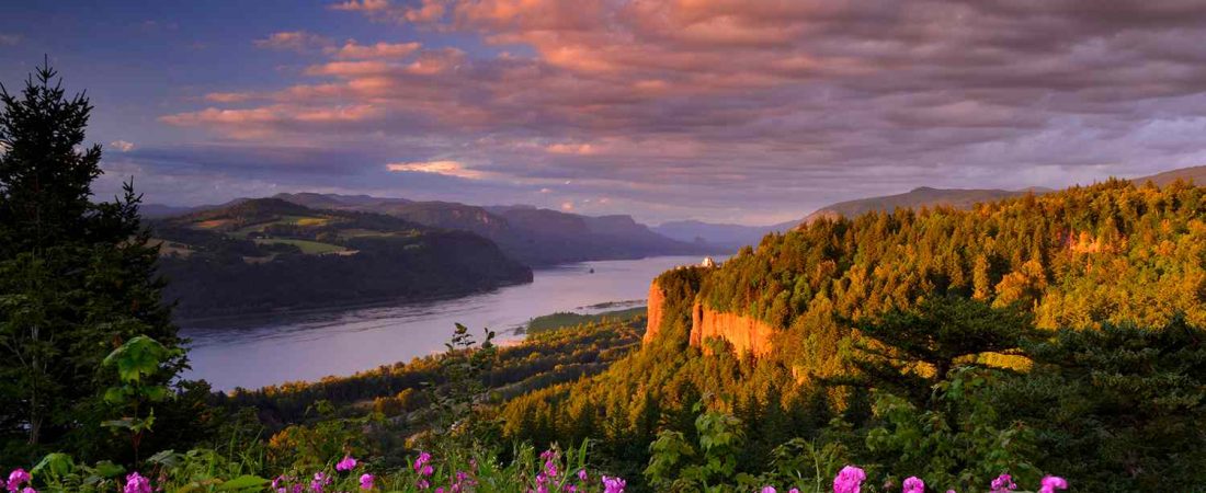 Canon-de-rio-con-mas-cascadas-en-America-cerca-de-Portland-intriper.jpg