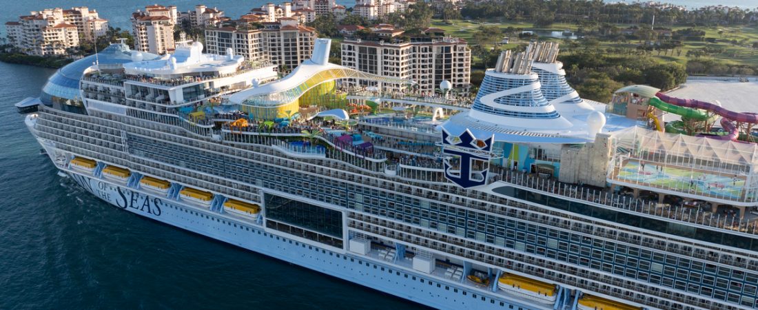 Carnival-y-Royal-Caribbean-prohiben-jovenes-en-cruceros-con-nueva-restriccion-intriper.jpg