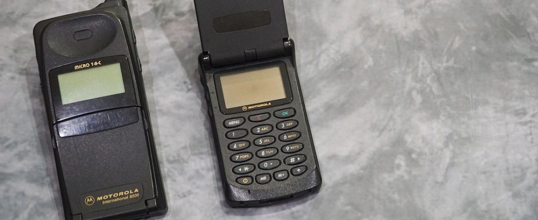 Celulares-antiguos-valiosos-que-los-coleccionistas-pagan-hasta-4-mil-dolares-intriper.jpg