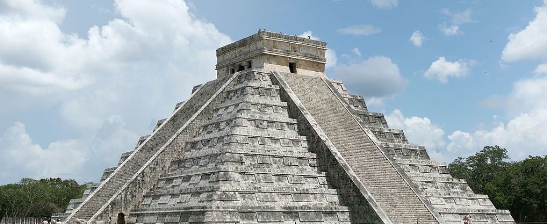 Chichen_Itza_3