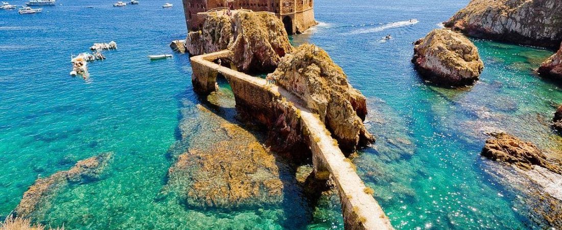 Cómo llegar a la Isla Berlenga Grande, el spot más encantador y paradisíaco de Portugal-4