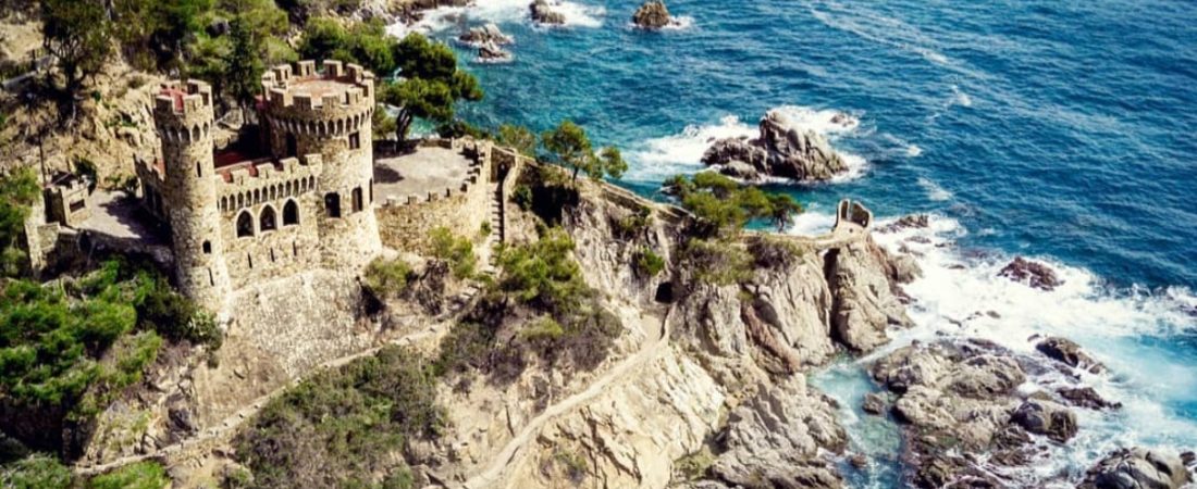 Costa Brava Un hermoso castillo de estilo neo-gótico albergará una experiencia inmersiva sobre la crisis climática