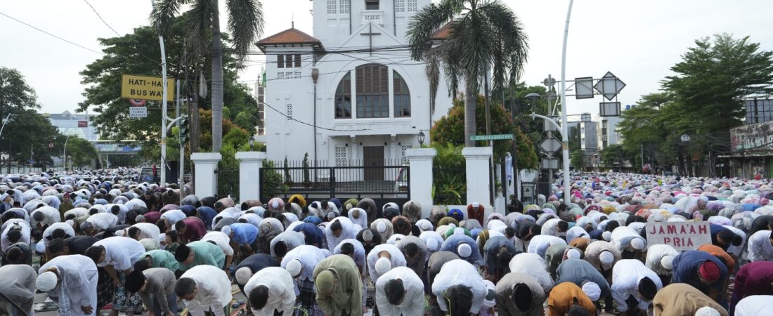 Crisis-economica-reduce-viajes-y-gastos-en-Eid-en-Indonesia-intriper.jpg