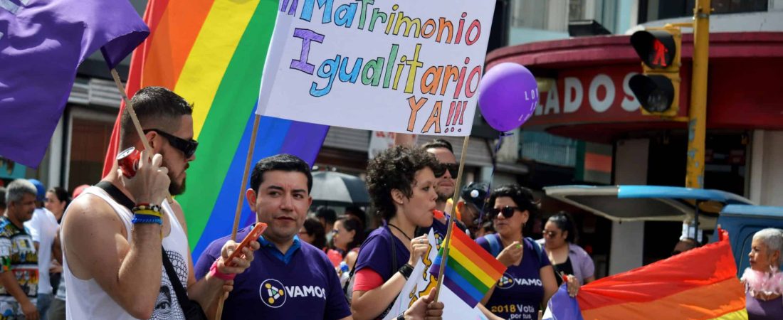 Desde este martes, Costa Rica es el primer país de Centroamérica que reconoce al matrimonio igualitario