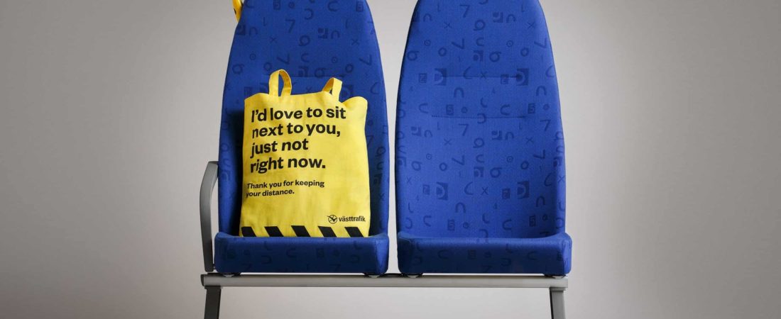 Diseñan en Suecia una bolsa para ayudar a pasajeros a mantener la distancia social en el transporte público 4