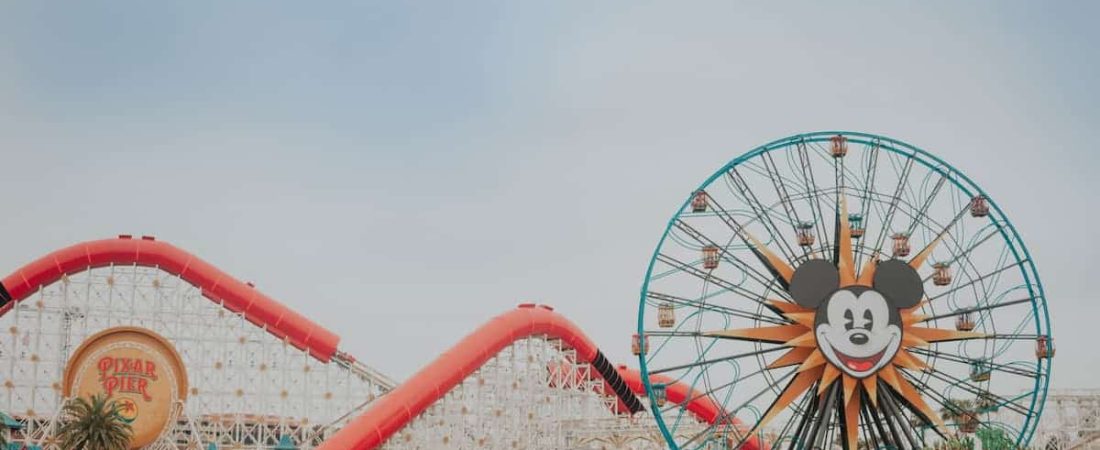 Disneyland modifica sus políticas en relación al uso de mascarillas