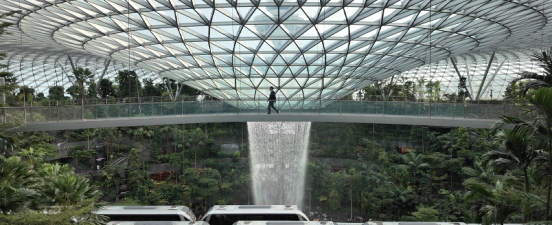 El-auge-de-los-viajes-aereos-en-Asia-Pacifico-y-tendencias-2025-intriper.jpg