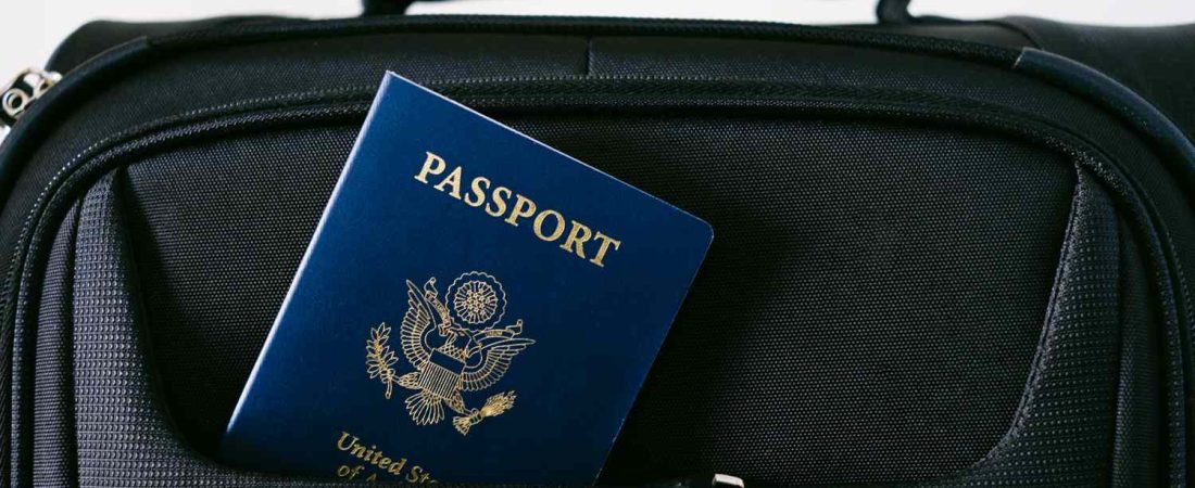Error-al-viajar-no-guardes-tu-pasaporte-en-el-equipaje-de-mano-intriper.jpg