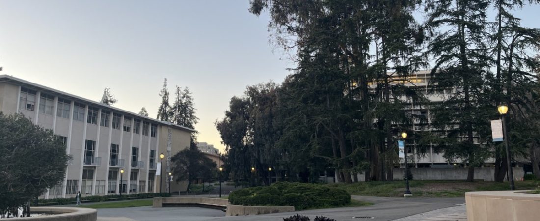 Estudiantes-internacionales-en-Bay-Area-recomendados-no-viajar-fuera-de-EE.UU_.-intriper.jpg