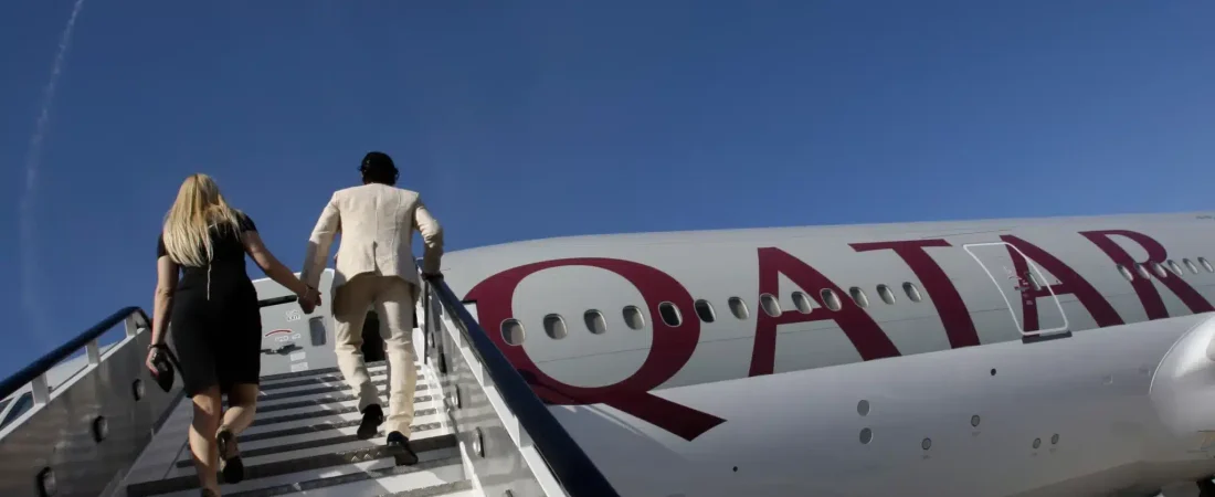 Fallece-pasajero-de-Qatar-Airways-tras-error-de-comida-que-le-sirvieron-durante-su-vuelo-AP840684199233