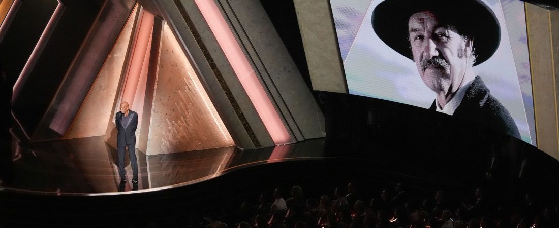 Gene-Hackman-y-Quincy-Jones-homenajeados-en-los-Premios-Oscar-2024-intriper.jpg
