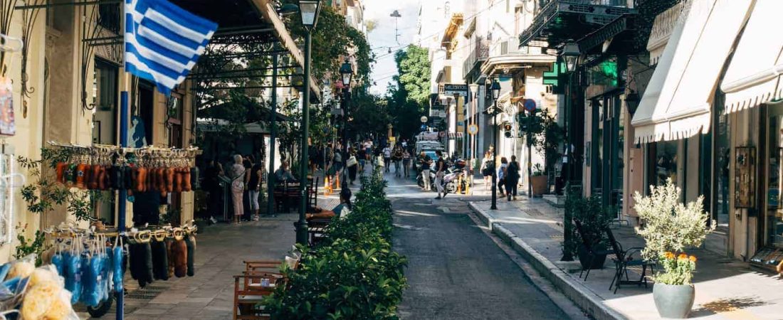 Grecia elimina la obligatoriedad del uso de mascarilla en los espacios al aire libre