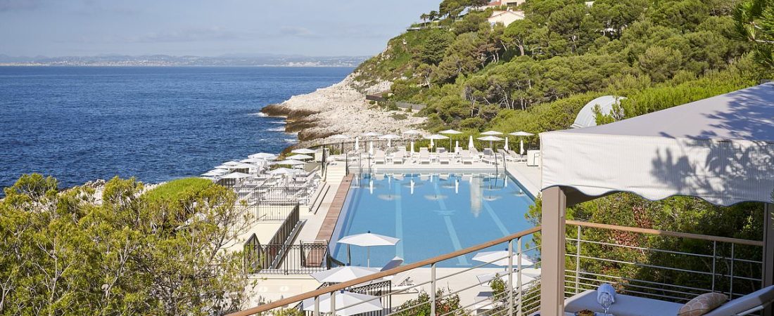 Hotel-de-lujo-en-la-Riviera-Francesa-recibe-estatus-de-palacio-intriper.jpg