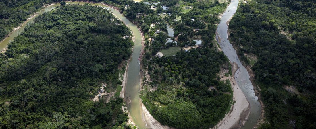 El territorio de Ashaninka a lo largo del sinuoso río Amonia en el estado de Acre, Brasil, el 22 de junio de 2024. (AP Foto/Jorge Sáenz, archivo)
