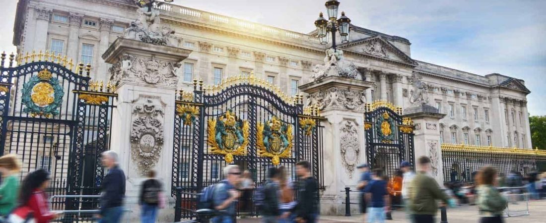 Inglaterra planea levantar gran parte de sus medidas por COVID-19 desde mediados de Julio