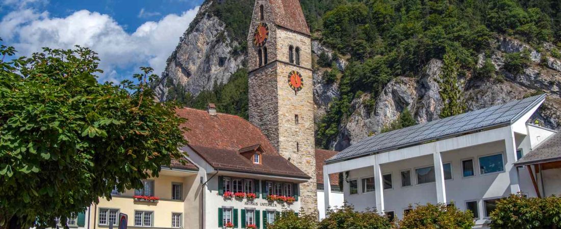 Interlaken-la-capital-suiza-de-la-aventura-entre-dos-lagos-alpinos-intriper.jpg