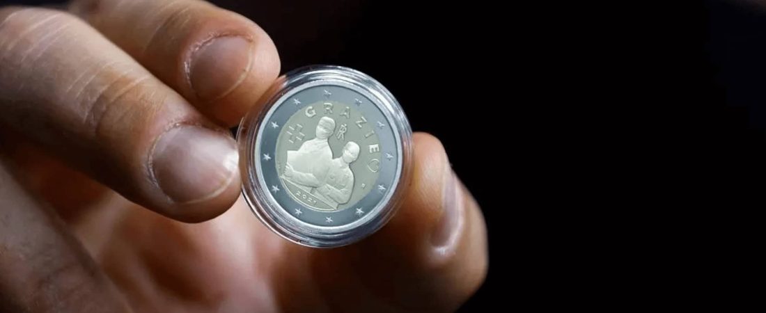 Italia lanza una moneda dedicada a los trabajadores sanitarios de la pandemia 1