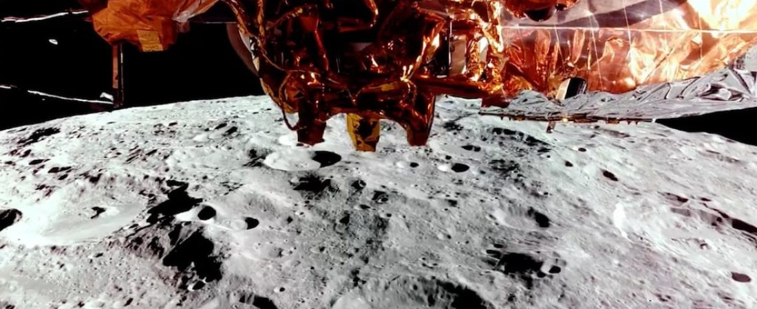 La-nave-privada-Blue-Ghost-aterrizo-exitosamente-en-la-Luna-intriper.jpg