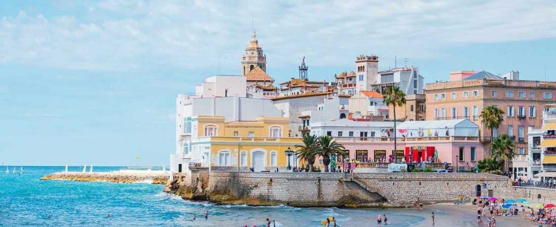 La-playa-mas-feliz-del-mundo-esta-en-Espana-arena-y-mar-calido-intriper.jpg