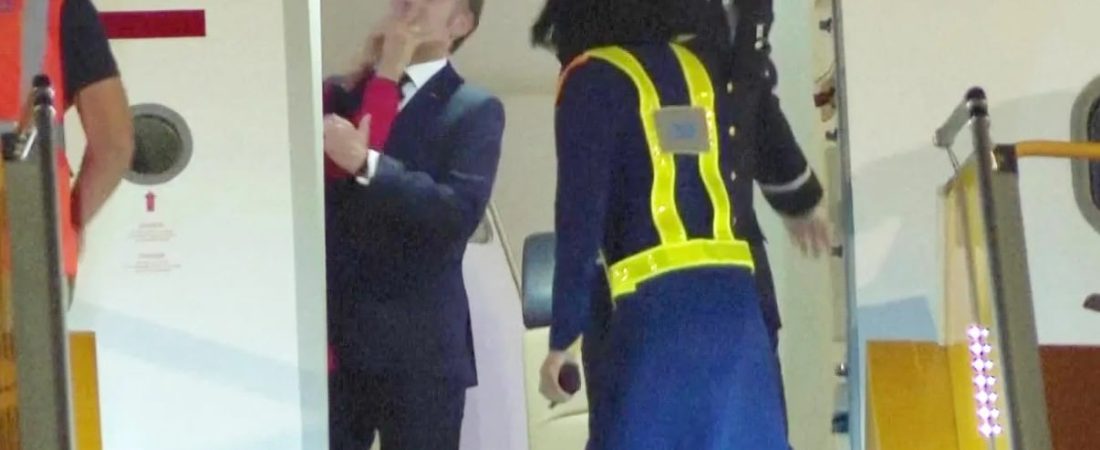 Macron-abofeteado-por-su-esposa-durante-discusion-en-avion-intriper.jpg
