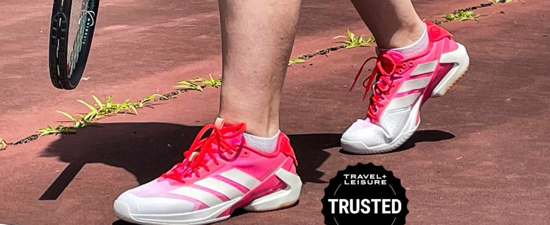 Mejores-zapatillas-de-tenis-para-mujer-para-mejorar-tu-juego-intriper.jpg