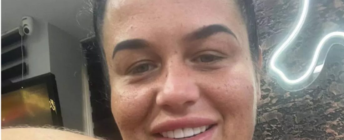 Mujer-britanica-encarcelada-en-Turquia-tras-celebrar-dientes-nuevos-intriper.jpg