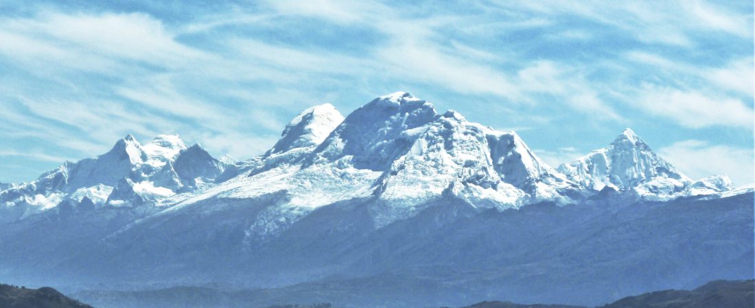 Nevado_Huascarán_(south_view)