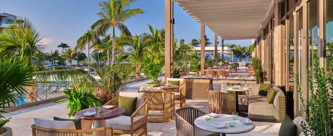 Nuevo-resort-en-Florida-con-playa-privada-y-piscina-de-laguna-intriper.jpg