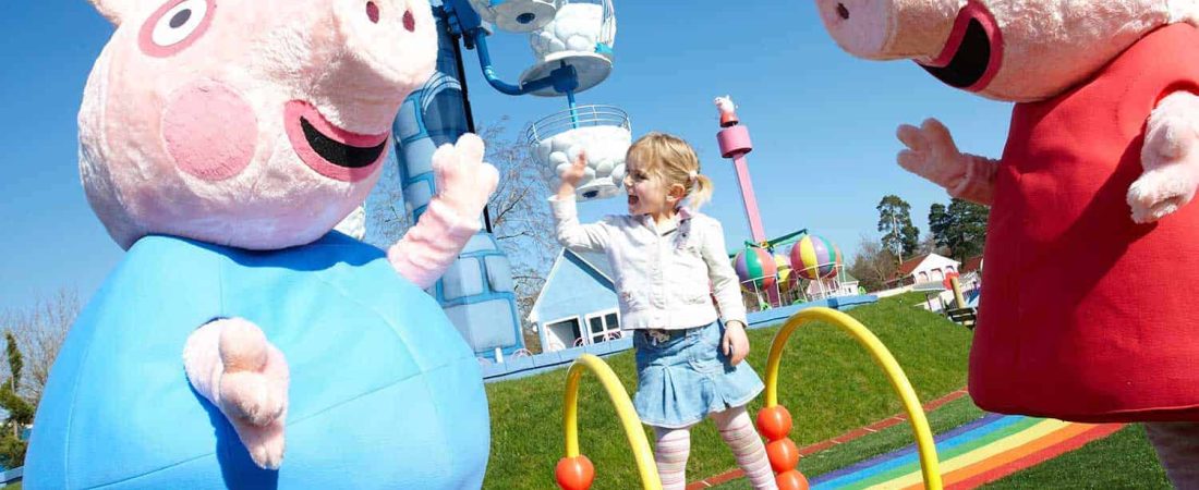 Paultons-Park-Peppa-Pig-World-girl