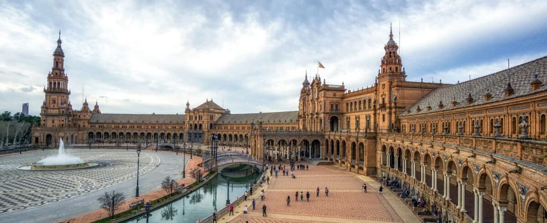 Plaza-España-Sevilla-la-más-linda-de-Europa-1