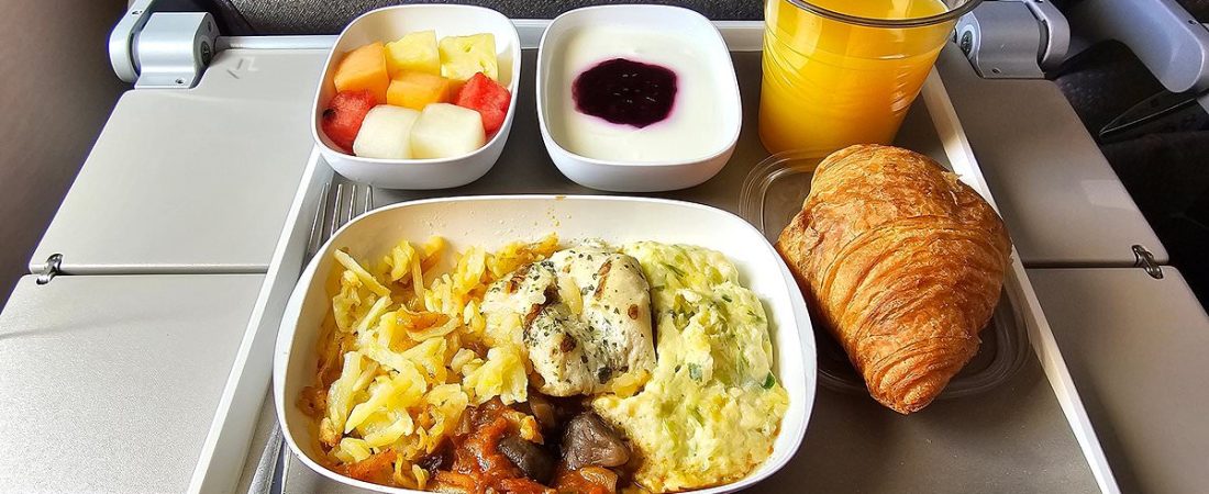 Por-que-disfruto-la-comida-de-avion-incluso-si-es-mala-intriper.jpg