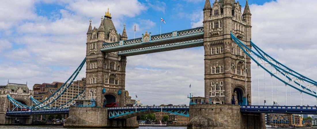 El Puente de la Torre, en Londres, se trabó por 12 horas e internet bromeó culpando a un Youtuber