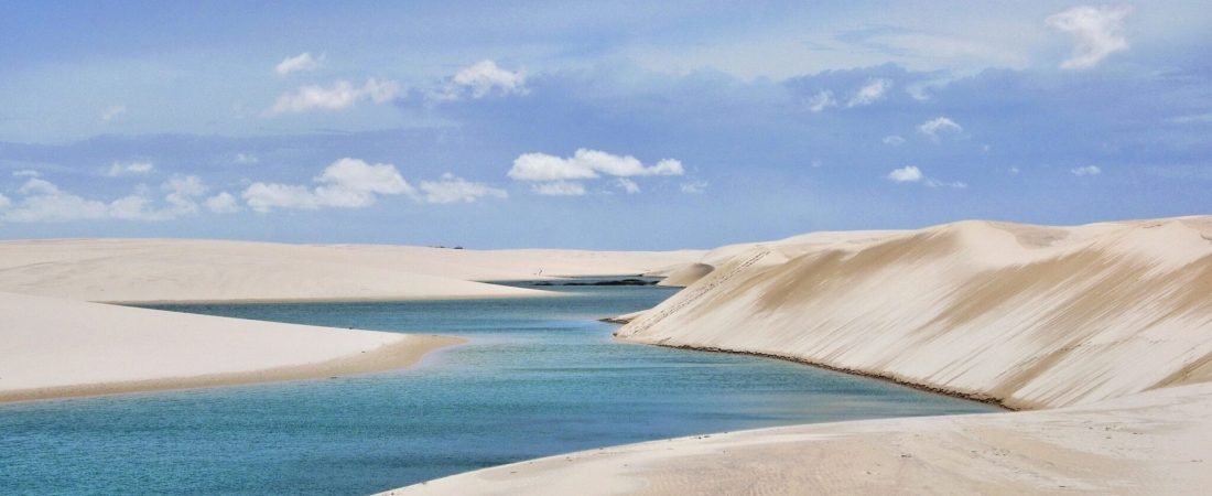 Qué hacer en Lençóis Maranhenses, un paraíso de dunas blancas y verano eterno en el noreste de Brasil