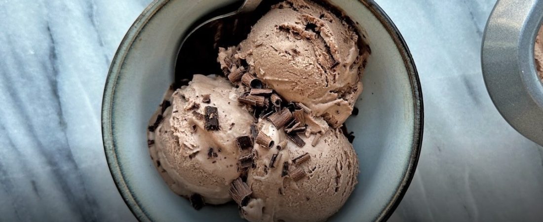 Receta-facil-de-helado-de-chocolate-sin-maquina-paso-a-paso-intriper.jpg