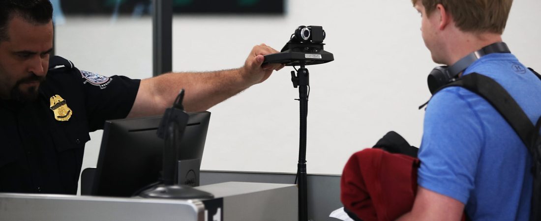 Requisitos-y-consejos-para-cruzar-la-frontera-de-Estados-Unidos-intriper.jpg