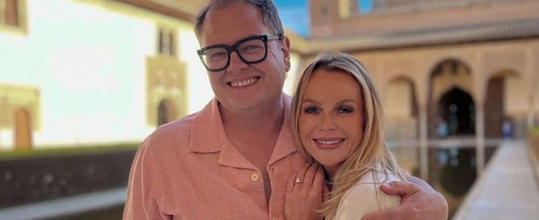 Reserva-la-villa-espanola-de-Amanda-Holden-y-Alan-Carr-intriper.jpg