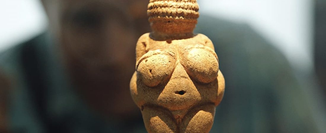 Revelan el gran misterio sobre el origen de la Venus de Willendorf, una estatuilla de 30,000 años de antigüedad-1