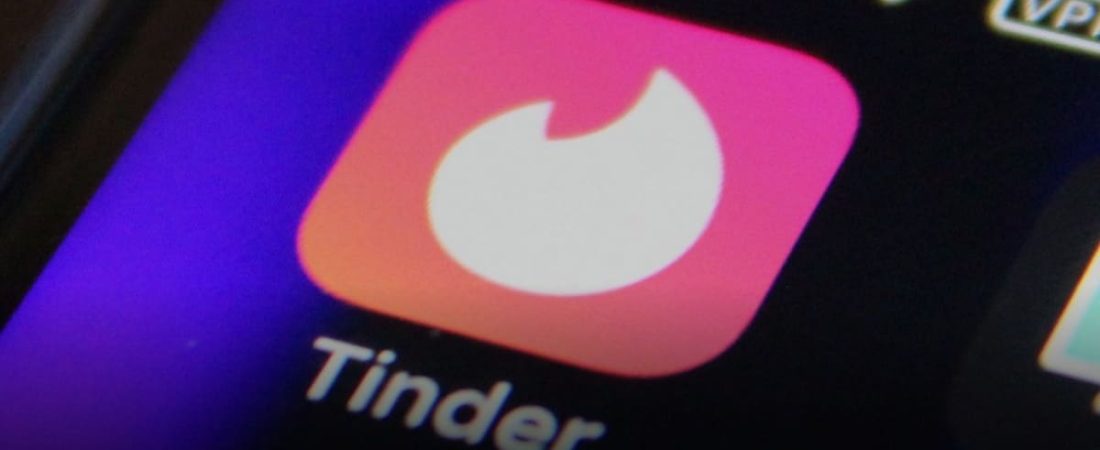 Tinder prueba función para elegir pareja según altura preferida » Intriper