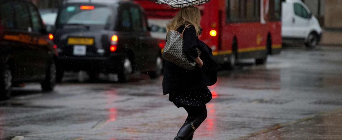 Tormenta-Eowyn-provoca-cancelacion-de-vuelos-en-Reino-Unido-intriper.jpg
