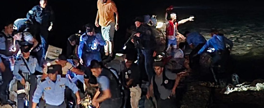 Tragico-accidente-aereo-cerca-de-isla-remota-deja-doce-muertos-intriper.jpg